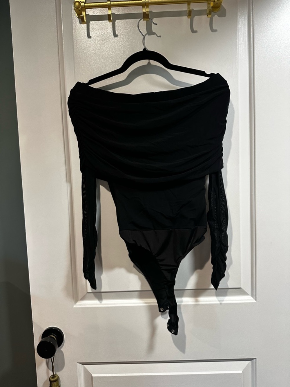 Lulus Over the Shoulder Sexy Bodysuit - Size Small
